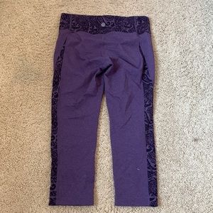 athleta purple capris size small